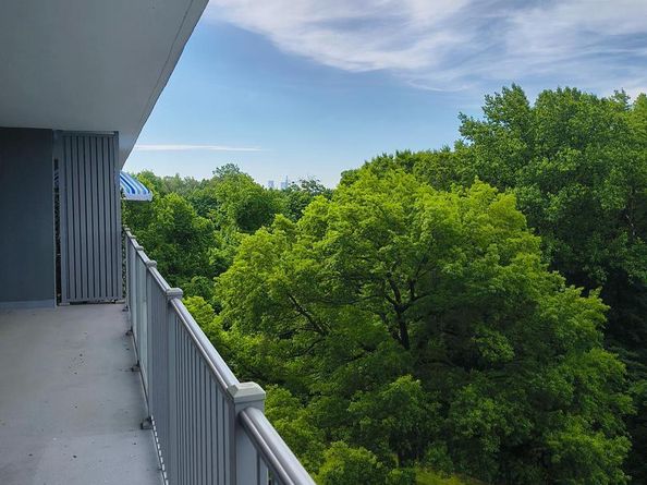 3900 Ford Road 8H, Philadelphia PA 19131