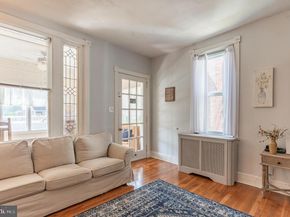 821 E Pleasant Avenue, Glenside PA 19038