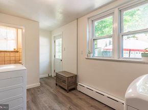 821 E Pleasant Avenue, Glenside PA 19038