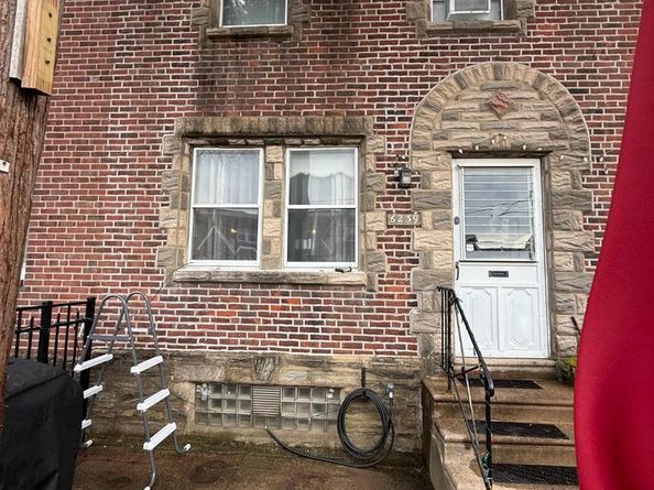 6239 Montague, Philadelphia PA 19135