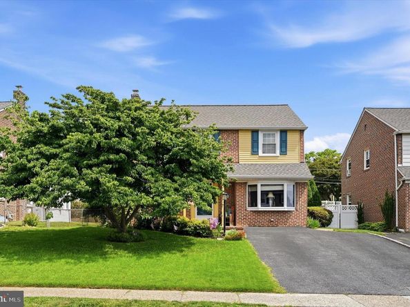 141 Flintlock Road, Drexel Hill PA 19026