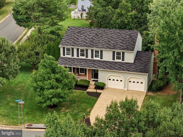 300 Helen Court, Sterling VA 20164