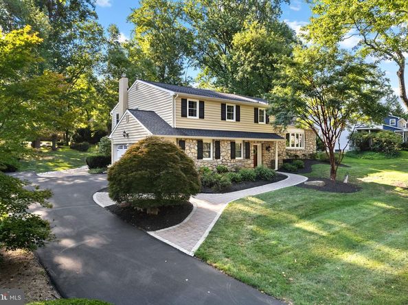 1016 Harvard Drive, Yardley PA 19067