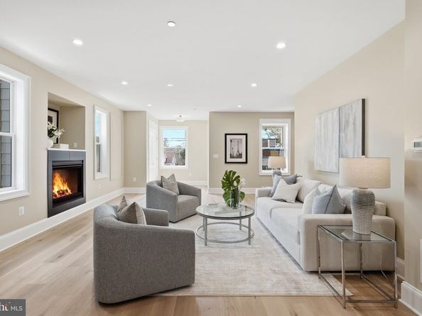 5047 Macarthur Boulevard NW, Washington DC 20016