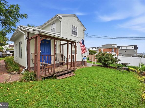 407 Jefferson Street, Bridgeport PA 19405