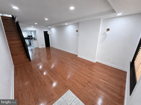 2328 S Warnock Street, Philadelphia PA 19148