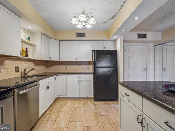 10502 Valley Forge Circle 502, King Of Prussia PA 19406