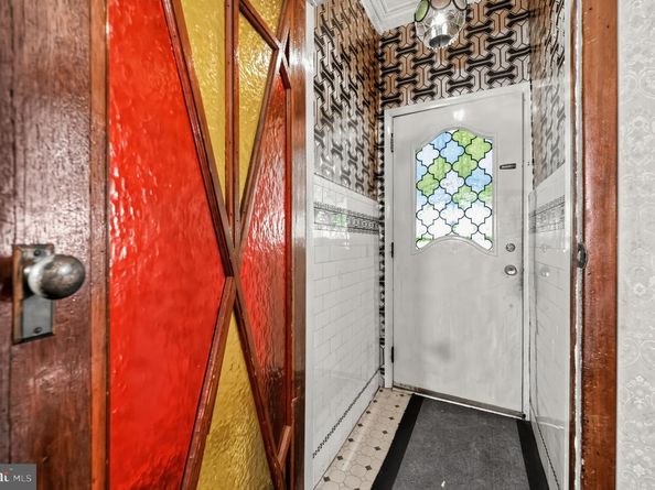 1525 S Juniper Street, Philadelphia PA 19147