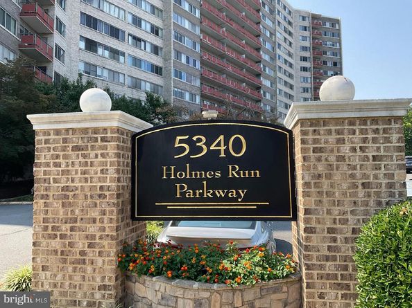 5340 Holmes Run Parkway 404, Alexandria VA 22304