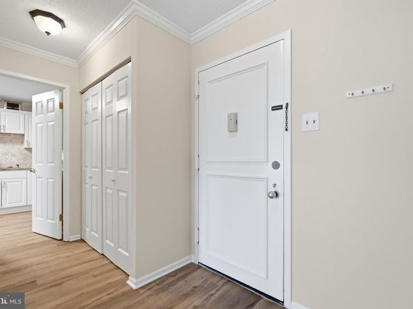 309 Yoakum Parkway 406, Alexandria VA 22304