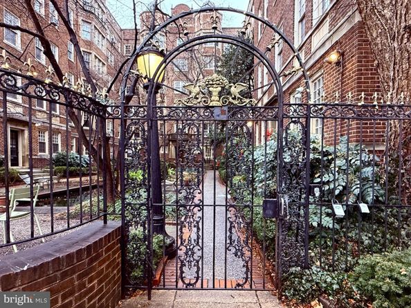 4625 Pine Street F102, Philadelphia PA 19143