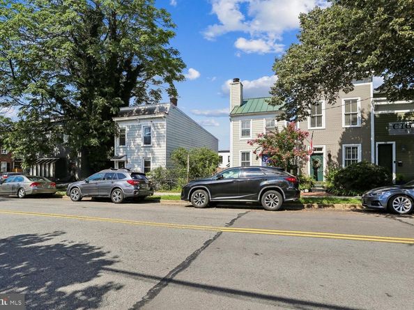 204 N Payne Street N, Alexandria VA 22314