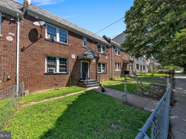 1614 R Street SE, Washington DC 20020
