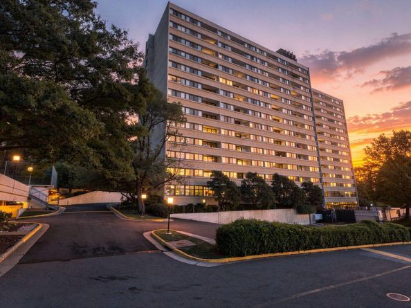 5911 Edsall Road 711, Alexandria VA 22304