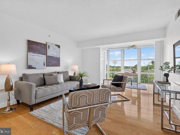 11800 Sunset Hills Road 404, Reston VA 20190