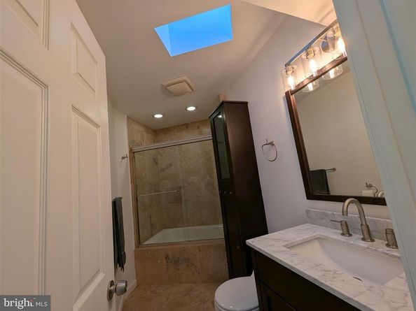 615 3rd Street NE 9, Washington DC 20002