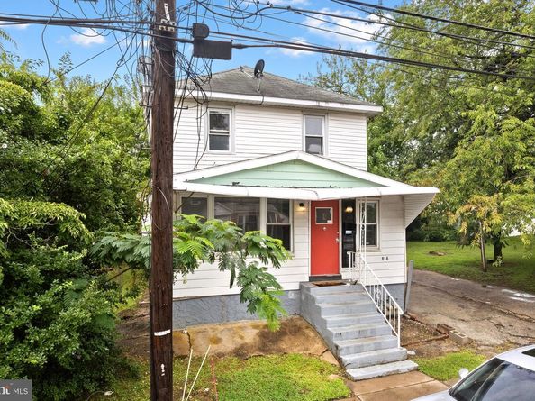 816 Greenhill Road, Sharon Hill PA 19079