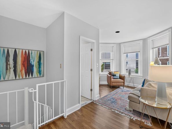 516 4TH Street NE 202, Washington DC 20002