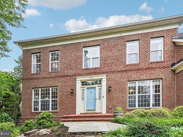 47404 Middle Bluff Place, Sterling VA 20165