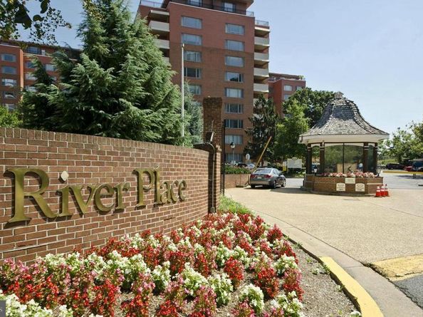 1121 Arlington Boulevard 825, Arlington VA 22209