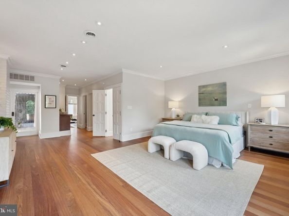 1849 Calvert Street NW, Washington DC 20009