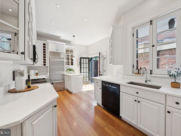 1849 Calvert Street NW, Washington DC 20009