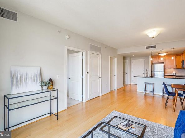 888 N Quincy Street 1004, Arlington VA 22203