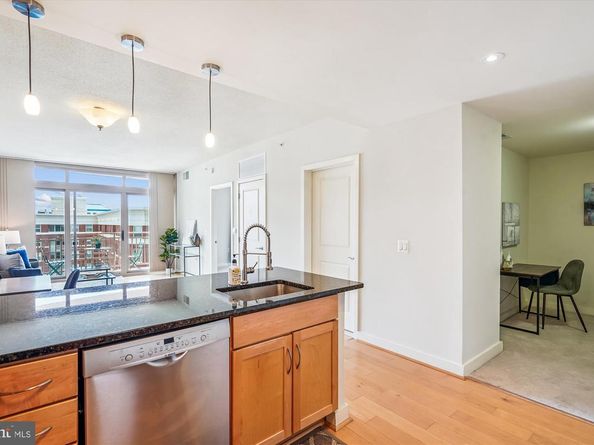 888 N Quincy Street 1004, Arlington VA 22203
