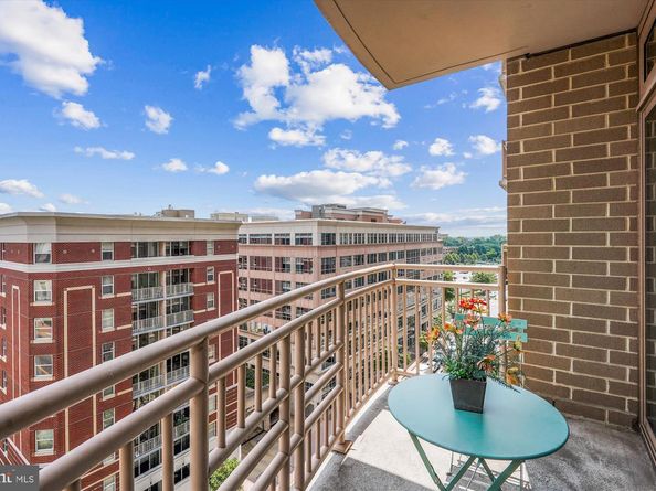 888 N Quincy Street 1004, Arlington VA 22203