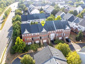 2506 James Monroe Circle, Herndon VA 20171