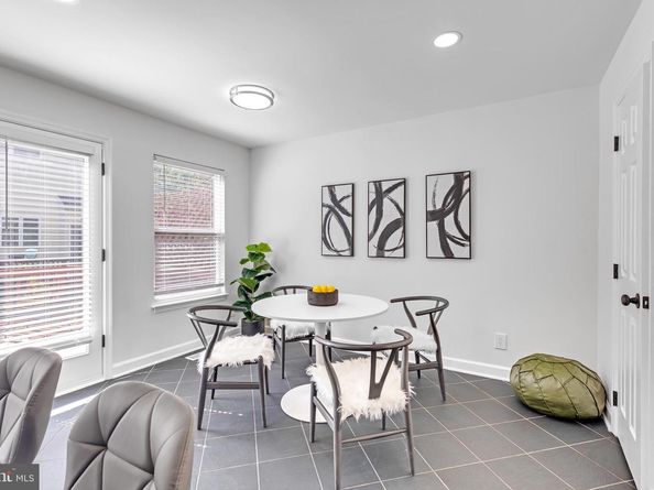 2506 James Monroe Circle, Herndon VA 20171