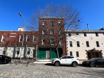 319 N Front Street
