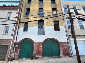 319 N Front Street, Philadelphia PA 19106
