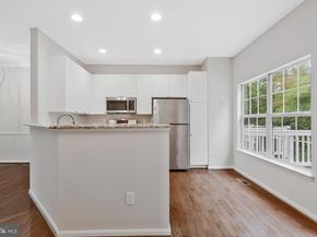 12033 Edgemere Circle, Reston VA 20190