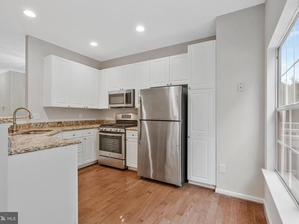 12033 Edgemere Circle, Reston VA 20190