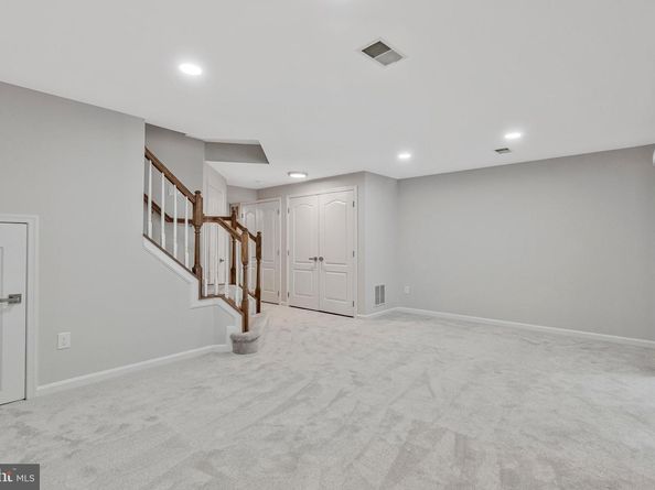 12033 Edgemere Circle, Reston VA 20190