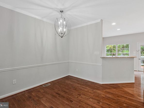 12033 Edgemere Circle, Reston VA 20190