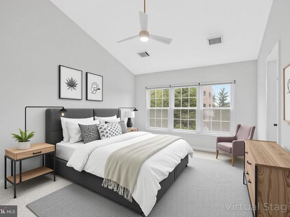 12033 Edgemere Circle, Reston VA 20190