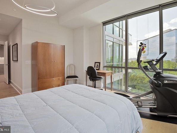 7887 Jones Branch Drive 1004, Mclean VA 22102