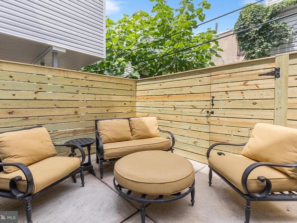 629 Mercy Street, Philadelphia PA 19148
