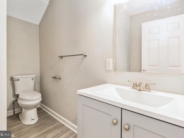 425 Grape Street, Warminster PA 18974