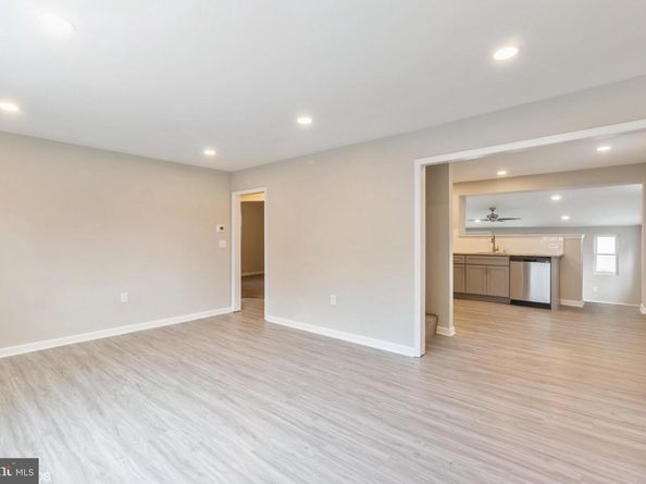 425 Grape Street, Warminster PA 18974