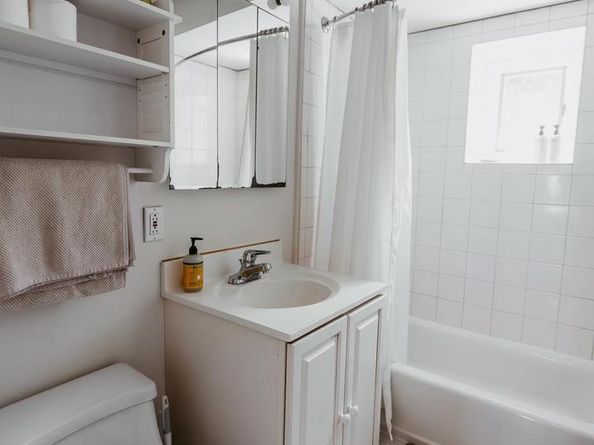 207 Krams Avenue, Philadelphia PA 19127