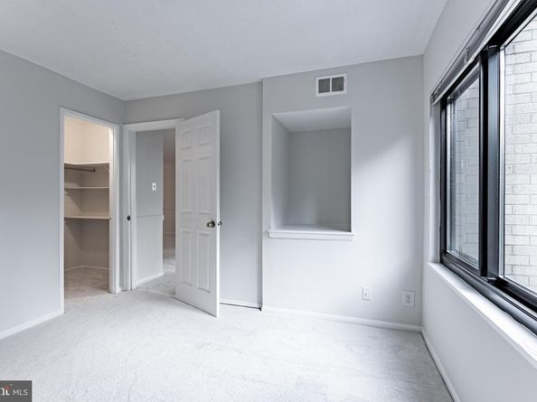 203 Yoakum Parkway 403, Alexandria VA 22304