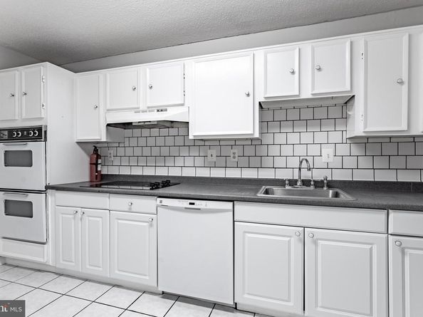 203 Yoakum Parkway 403, Alexandria VA 22304