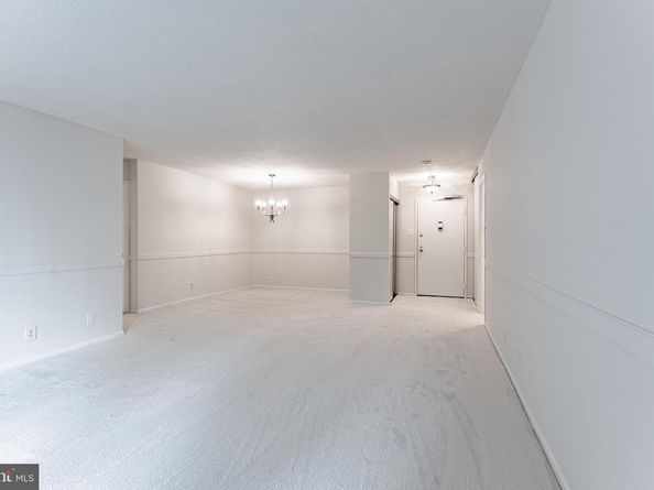 203 Yoakum Parkway 403, Alexandria VA 22304