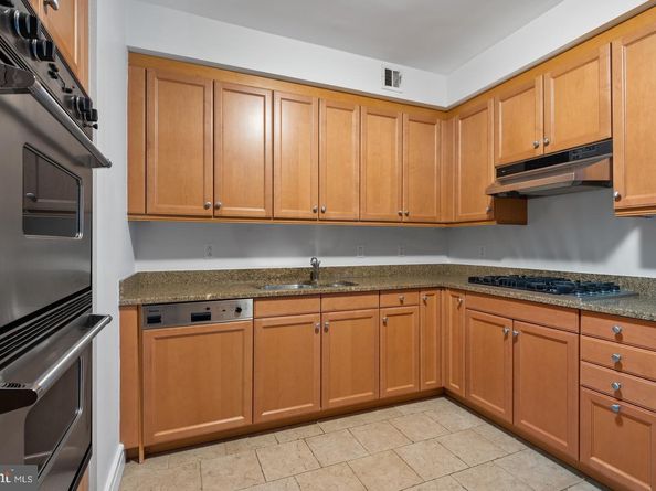 1155 23rd Street NW 6C, Washington DC 20037