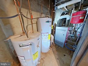 2713 W Allegheny Avenue, Philadelphia PA 19132