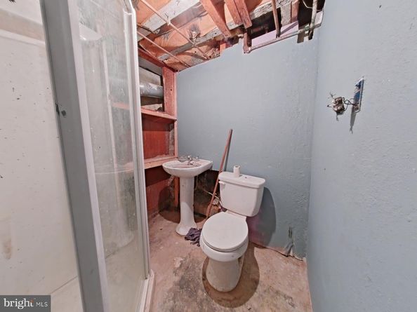 2713 W Allegheny Avenue, Philadelphia PA 19132