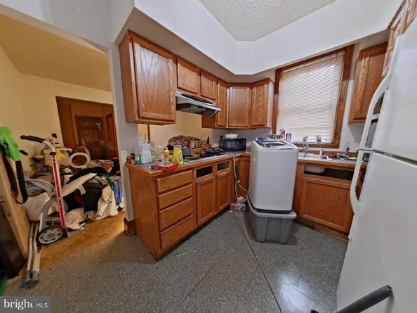 2713 W Allegheny Avenue, Philadelphia PA 19132